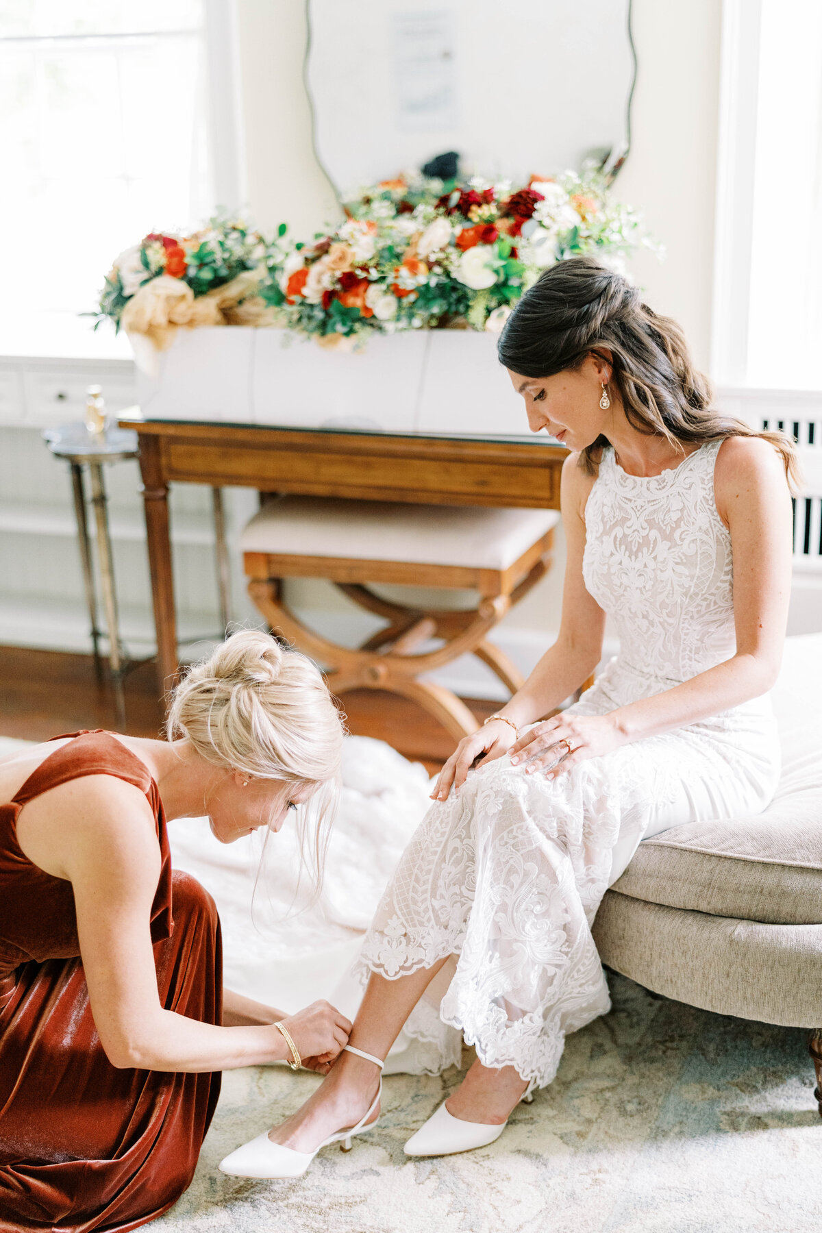 Philander-Chase-Knox-Estate-Wedding-Photographer-Bridal-Getting-Ready_013