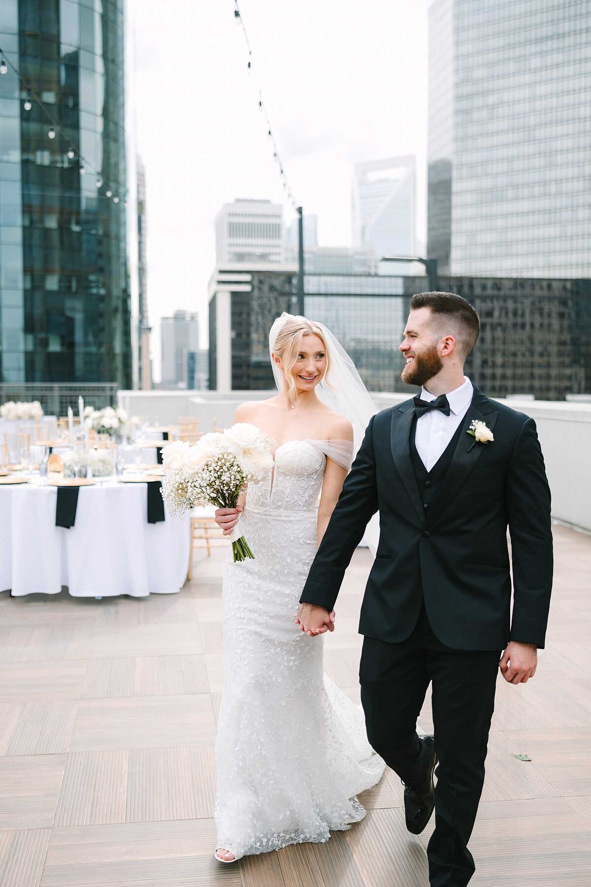 doubletree rooftop charlotte wedding photographer-18_jamie marie photography