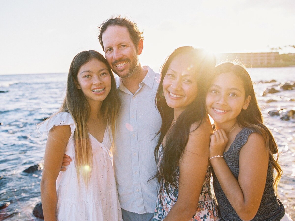 Kauai Wedding couple honeymoon photographer Mami Wyckoff Photography engagement family maternity portrait 325