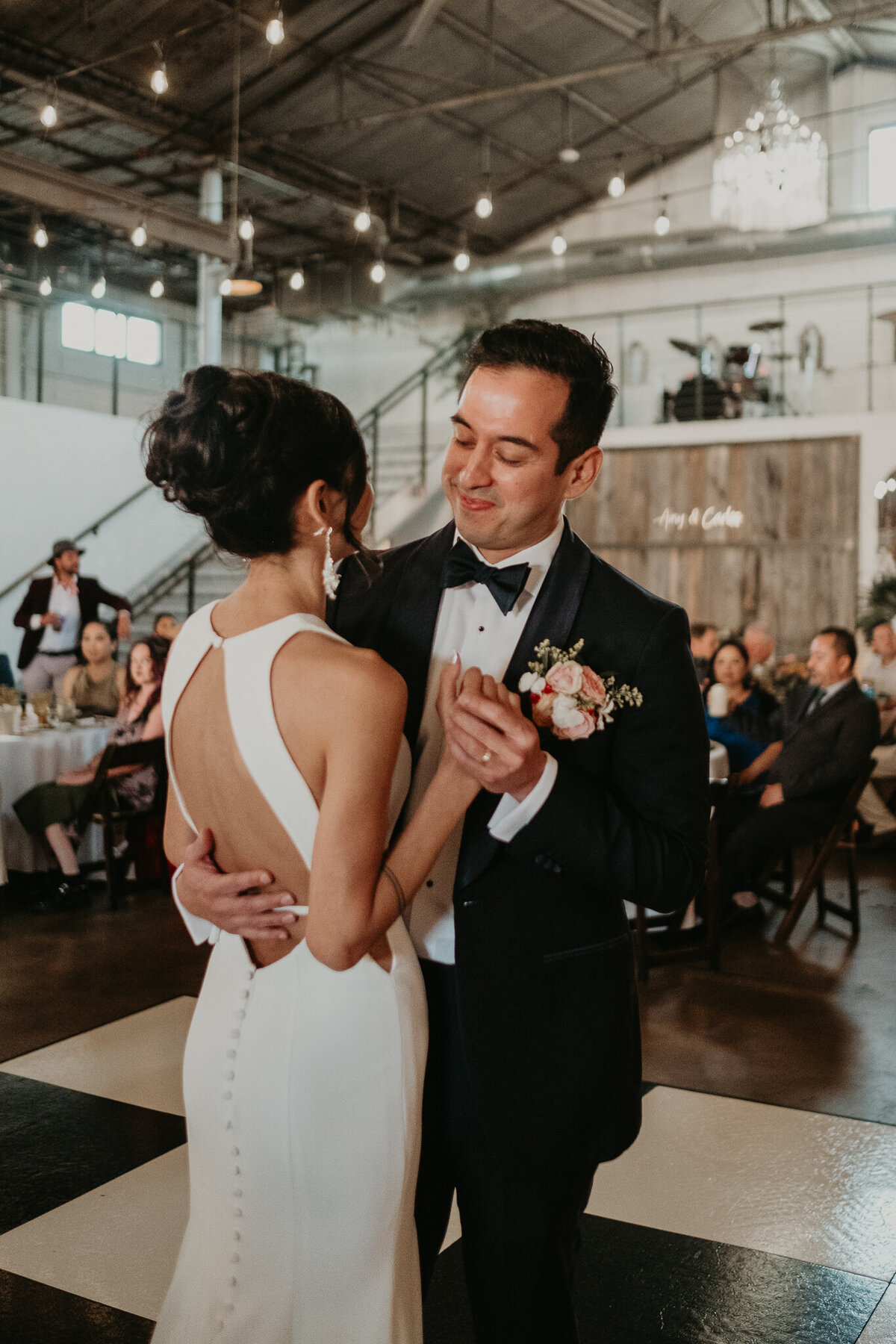 amy-carlos-wedding-sneaks-17
