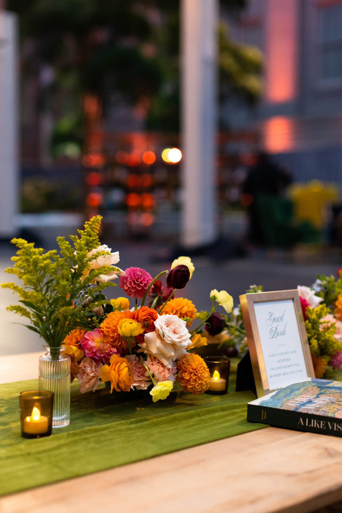 agriffin-events-dc-portrait-gallery-kogod-courtyard-fall-wedding-lauren-louise-22