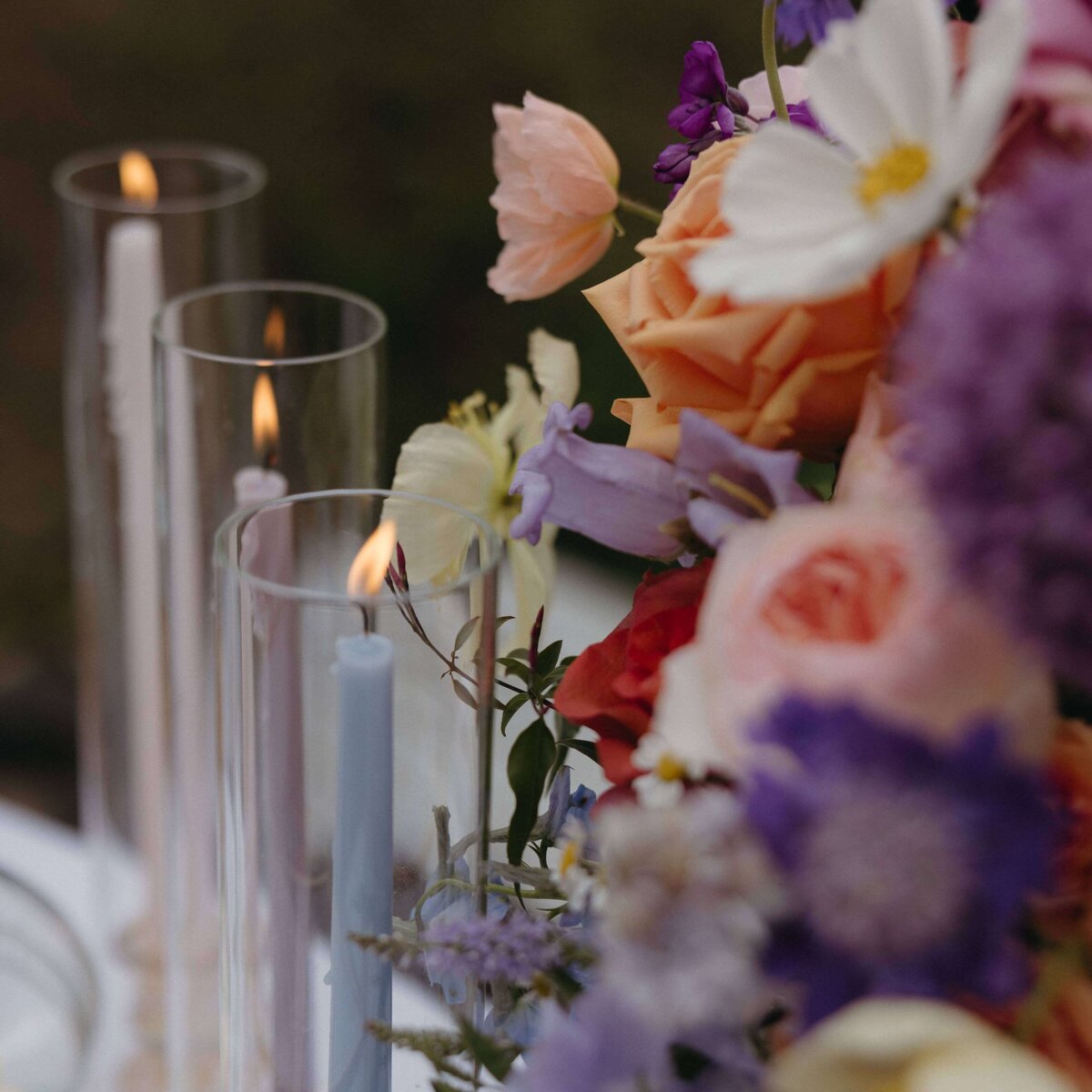 reception-table-flowers