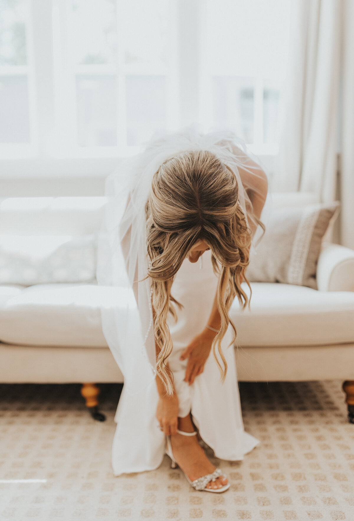 getting ready bride washington