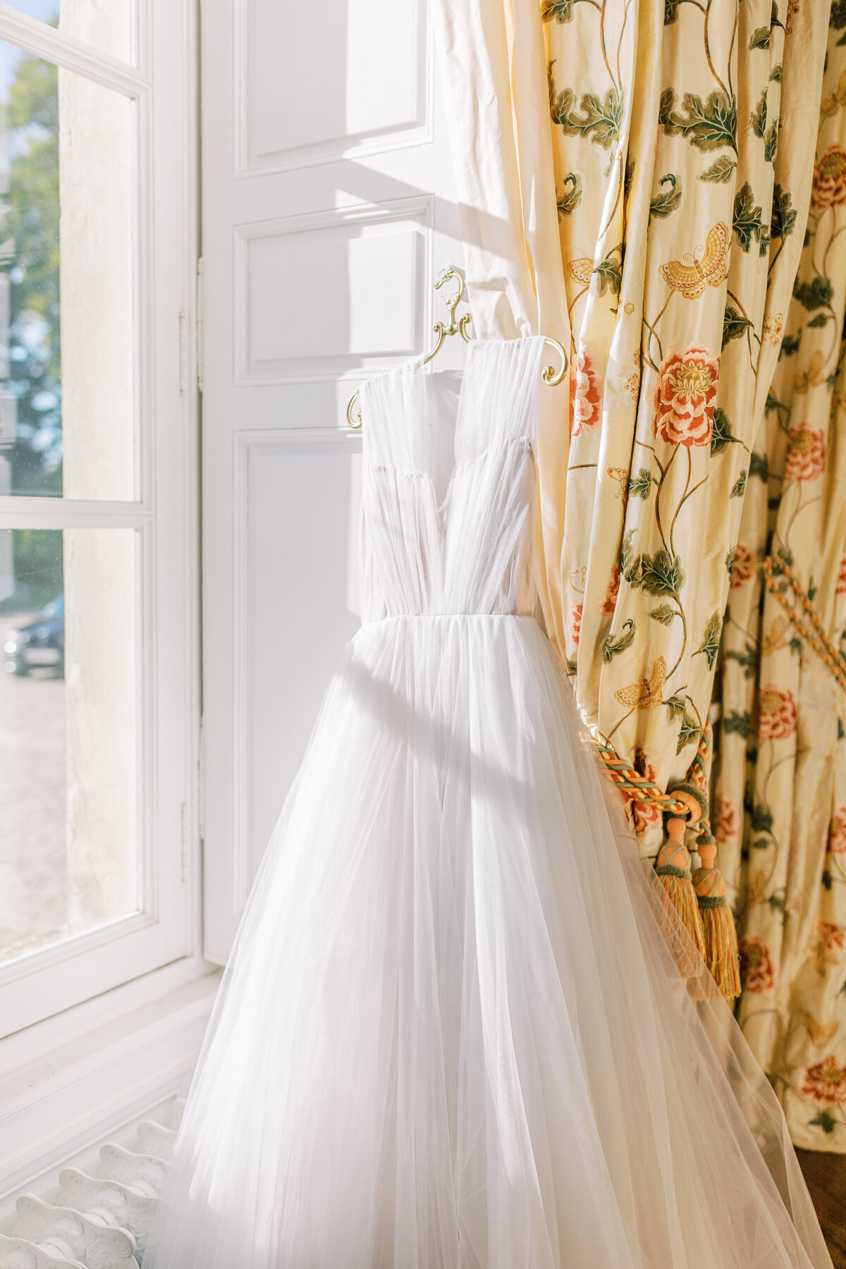 Bridal_Gown_at_Chateau_Destination_Wedding_Photographer