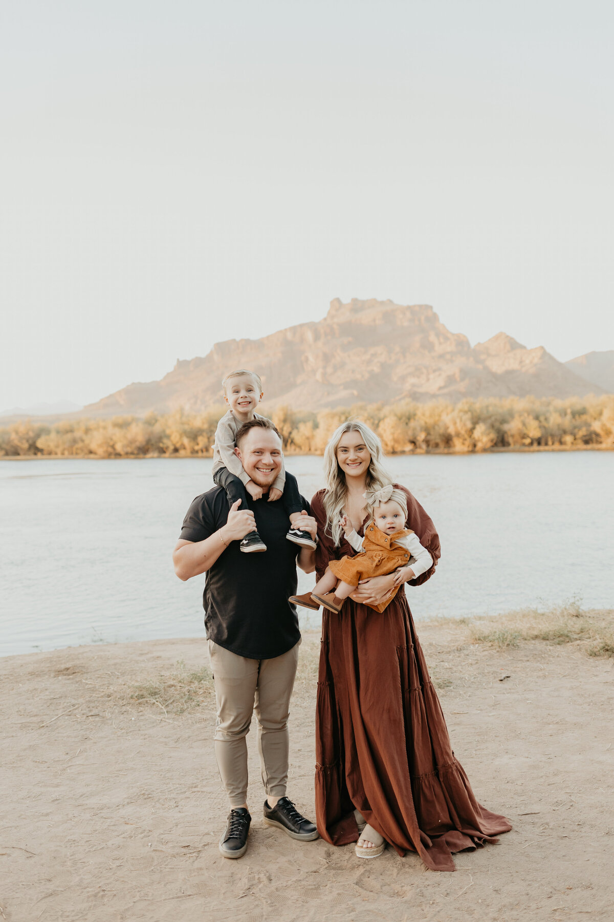 photographer and her family