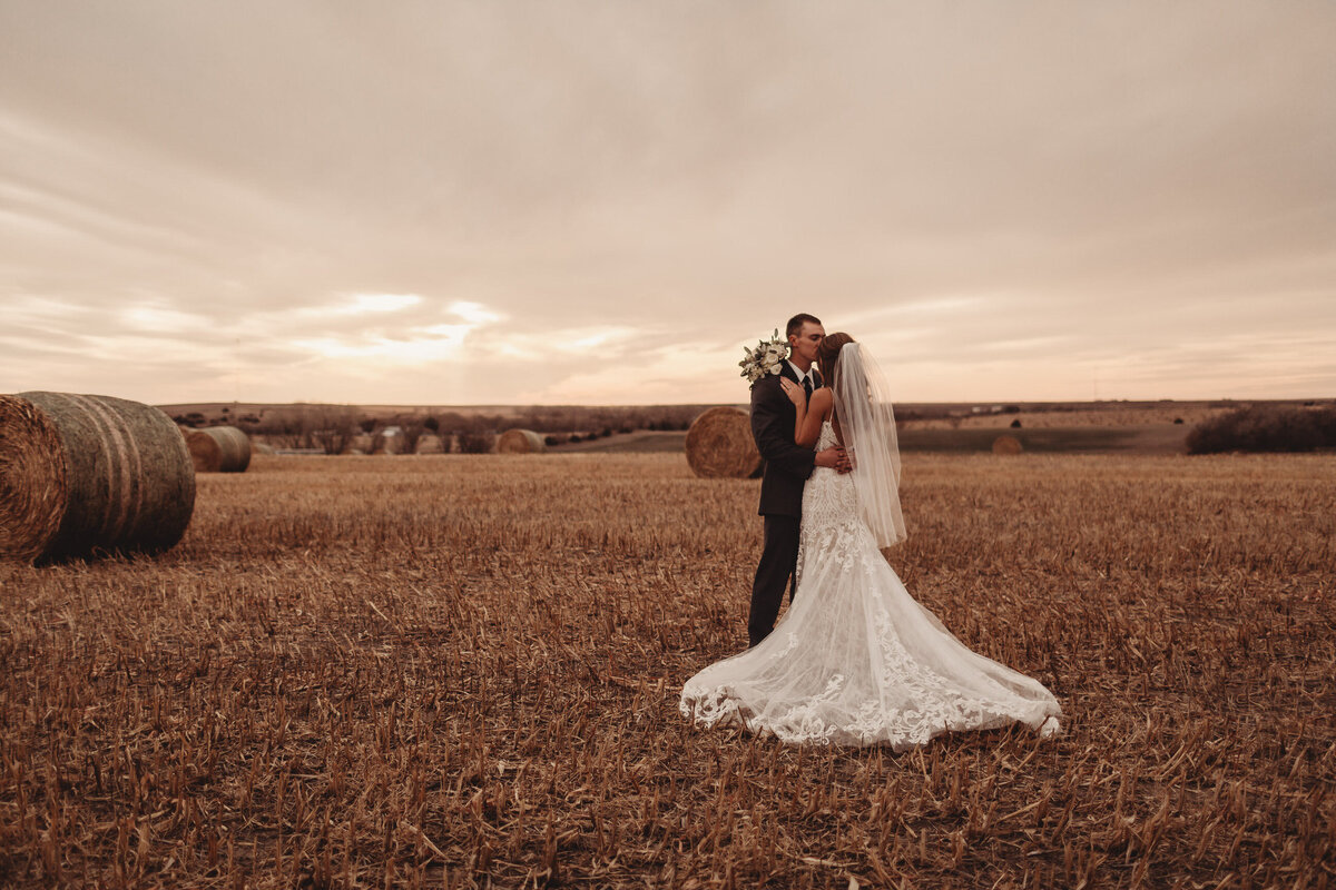 western-wedding-photographer-native-roaming-photography-87