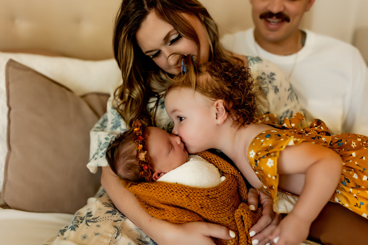 Lifestyle newborn session in home | Burleson, TX Newborn Photographer