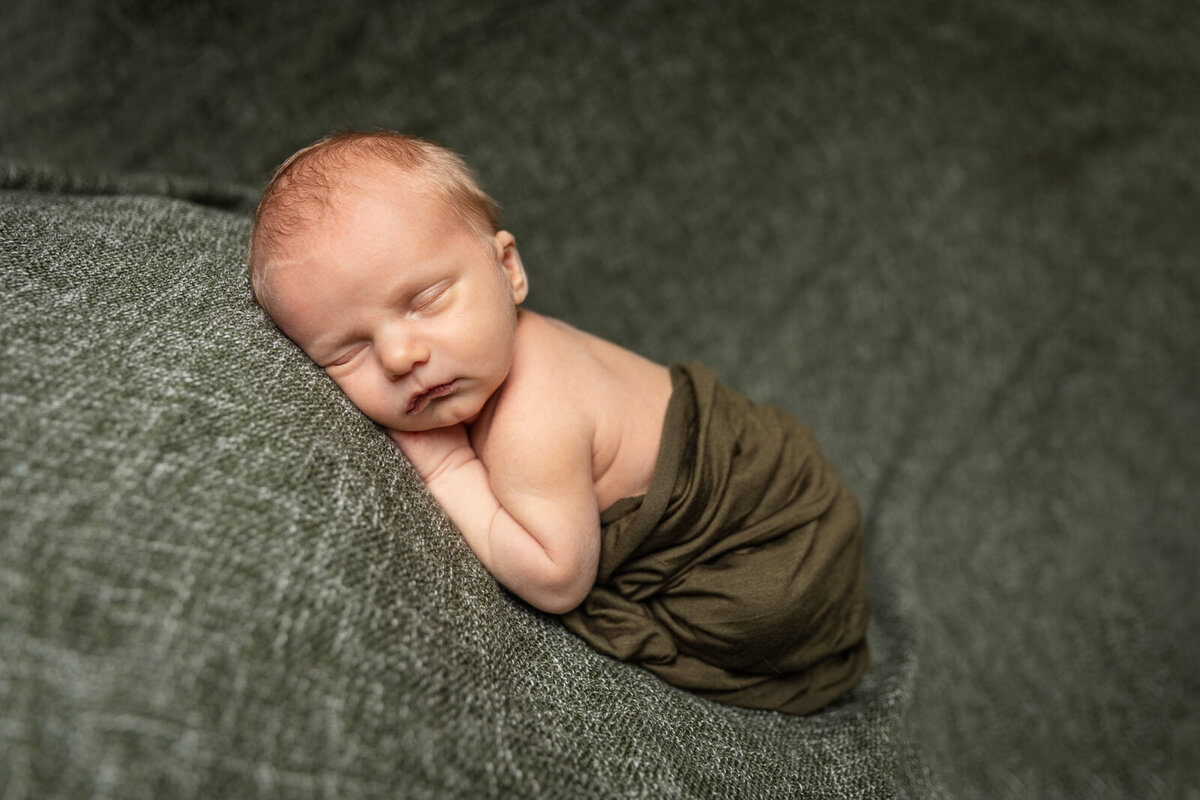 Newborn-Photographer-Illinois-Indiana-18