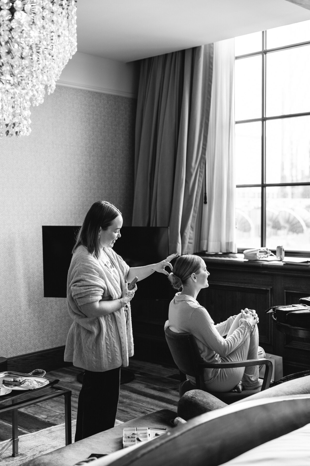 intimate-chicago-elopement-wedding-hoxton-hotel-photos-2