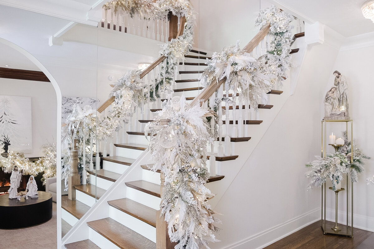 RR-Christmas-Home-240