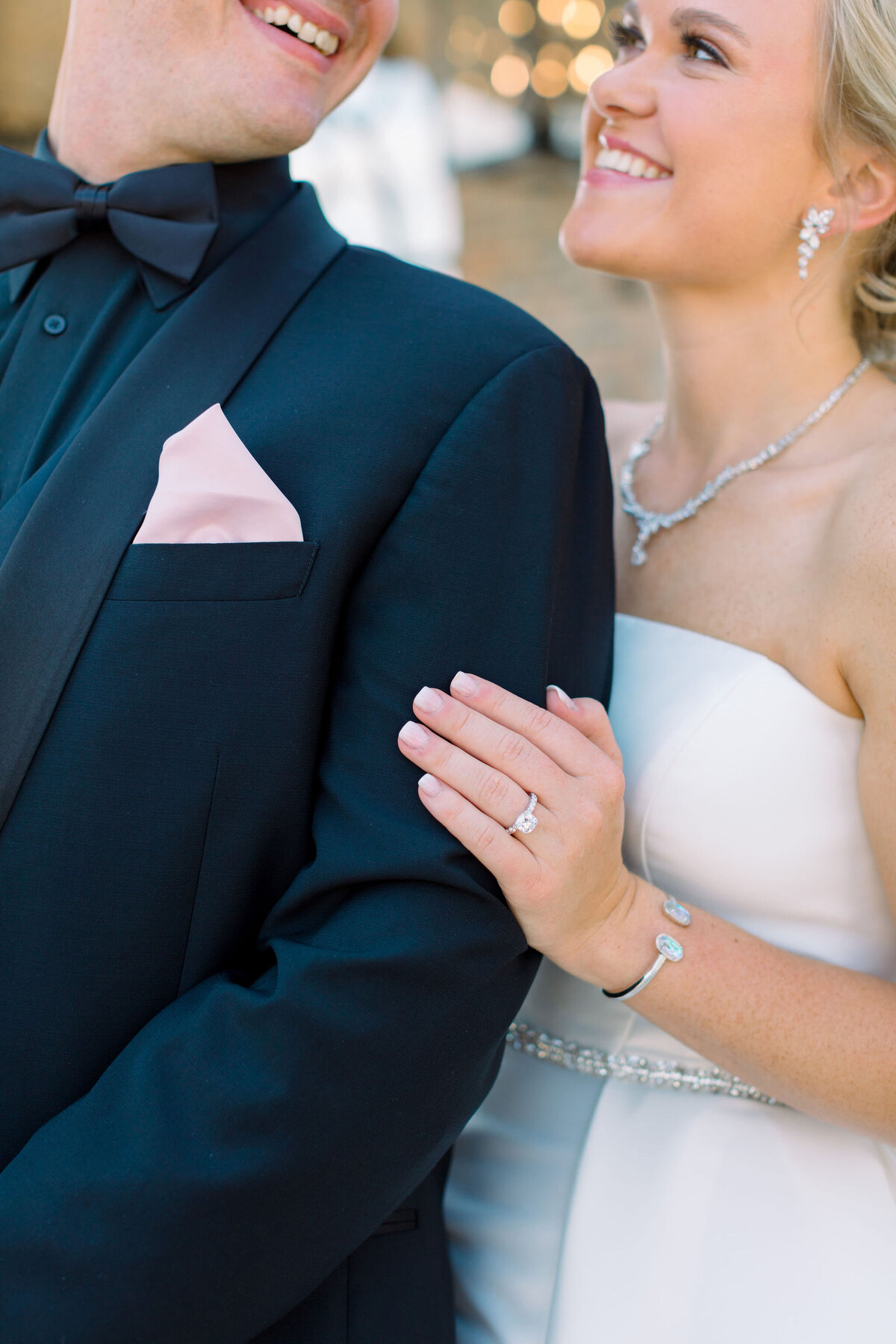 Summer-blush-iron-manor-houston-texas-wedding-17