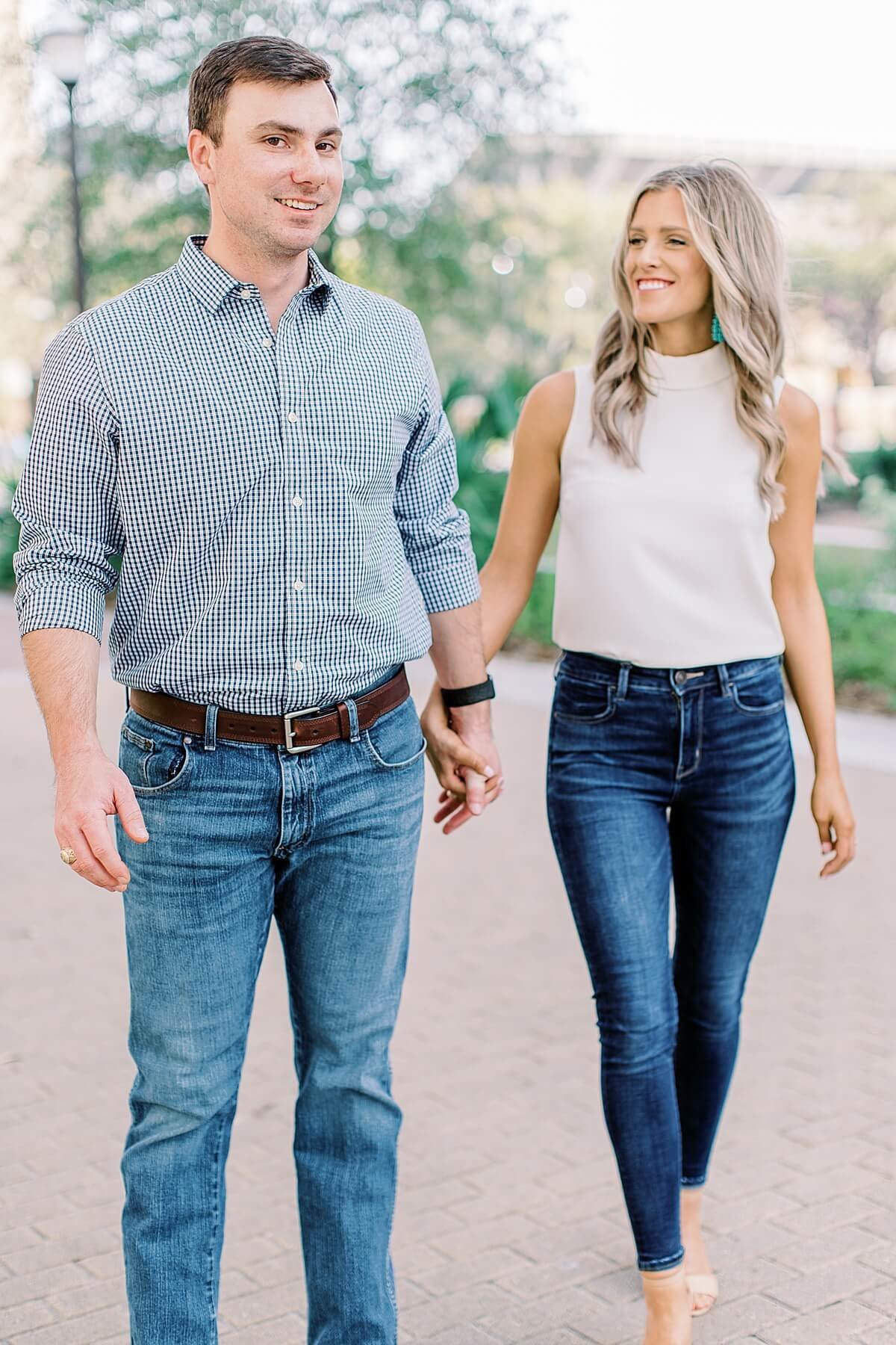 Engagement Session at Texas A&M by Houston Wedding Photographer Alicia Yarrish Photography_0007
