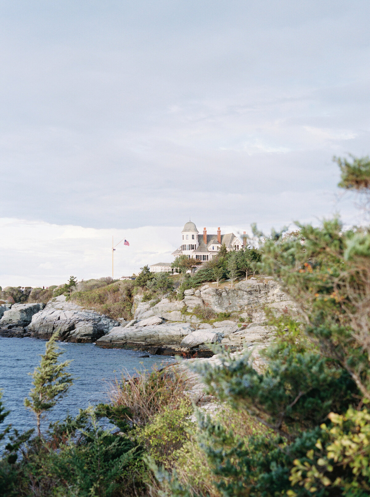 Emily March Photography Wilmington, North Carolina and Destination Wedding Engagement Photographer Heirloom Photography for Memorable Gatherings Light Airy Sentimental Imagery Images Weddings_Castle Hill Inn Wedding - 065