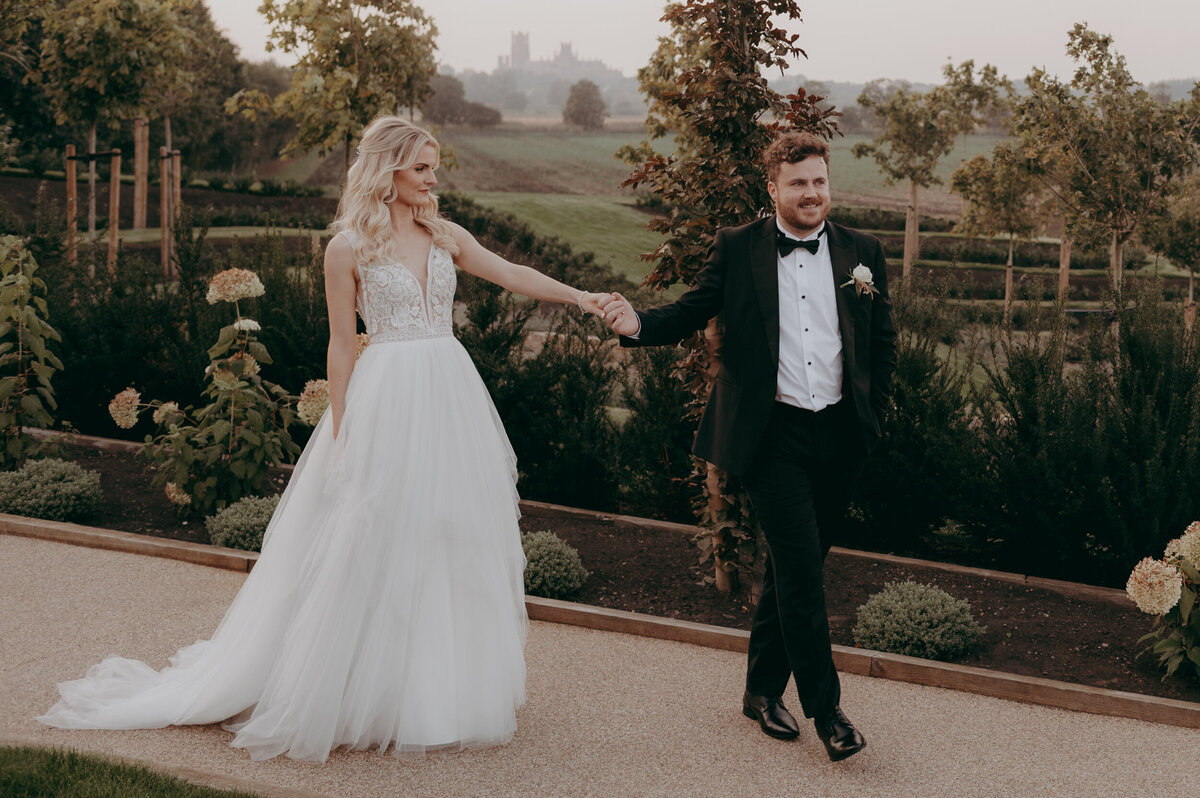 Cambridge wedding photographer Damien vickers Old Hall Ely