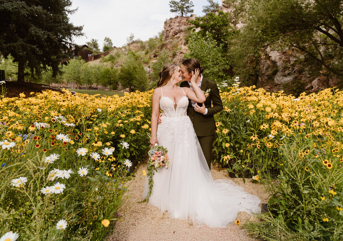 colorado-wedding-photographer-avenir-photo-co.-19