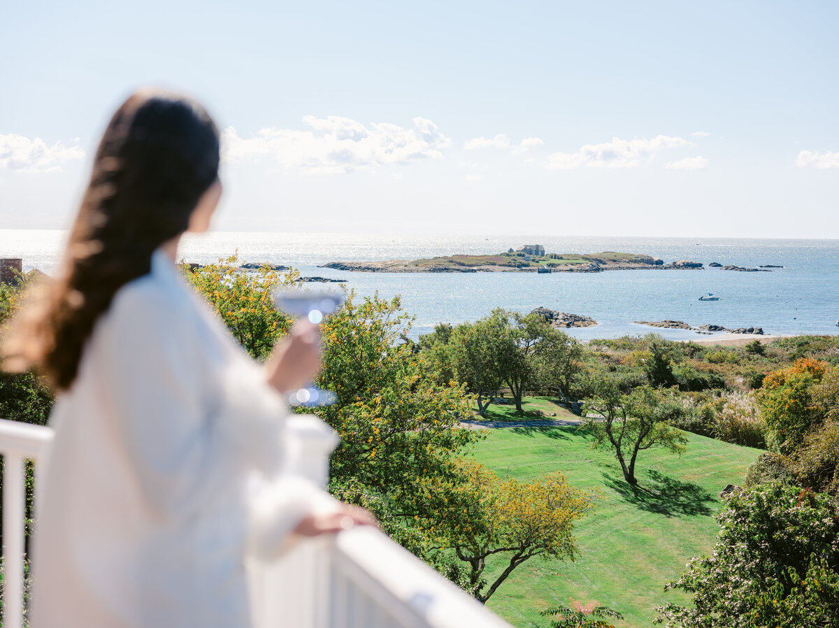 Lauren Kearns Photography Estate Wedding Photographer Rosecliff Mansion Newport Rhode Island private estates East Coast Weddings Engagement Couple Anniversary Photographer Classic Timeless Bride J+M-Favorites-12