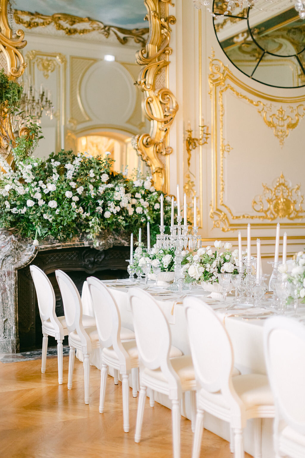 luxurious-wedding-floral-decoration-castle-style18