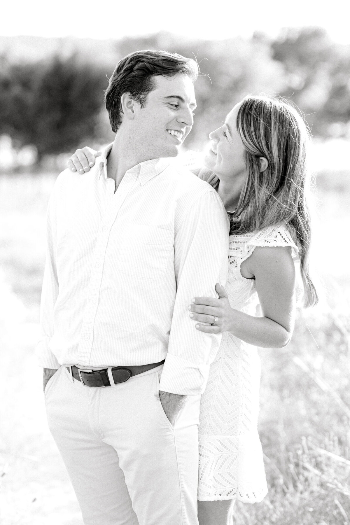 Regan & Owen's White Rock Lake Engagement Session | Dallas Wedding Photographer | Sami Kathryn Photography-14