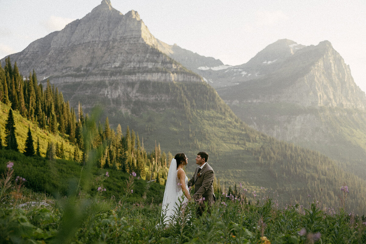 Couple Elopes in Glacier National Park