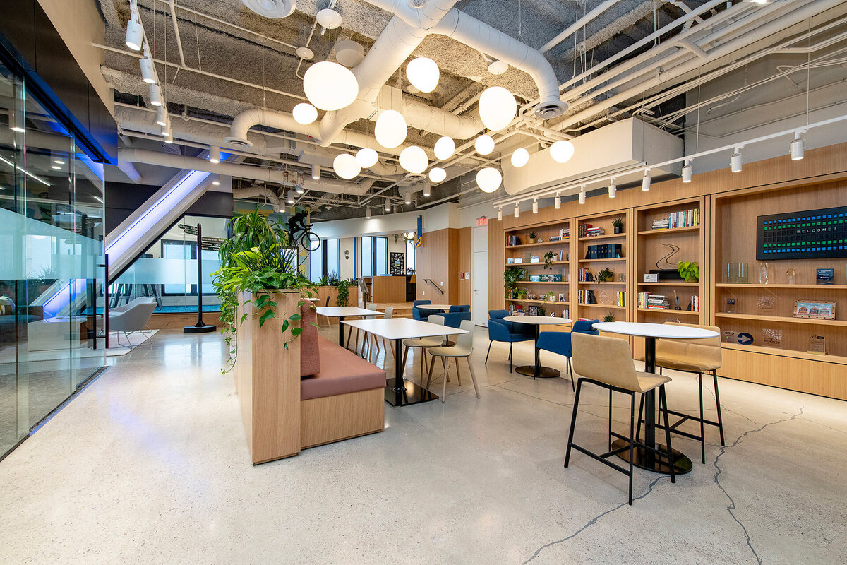 2-commercial-office-design-cleveland-downtown-riverside