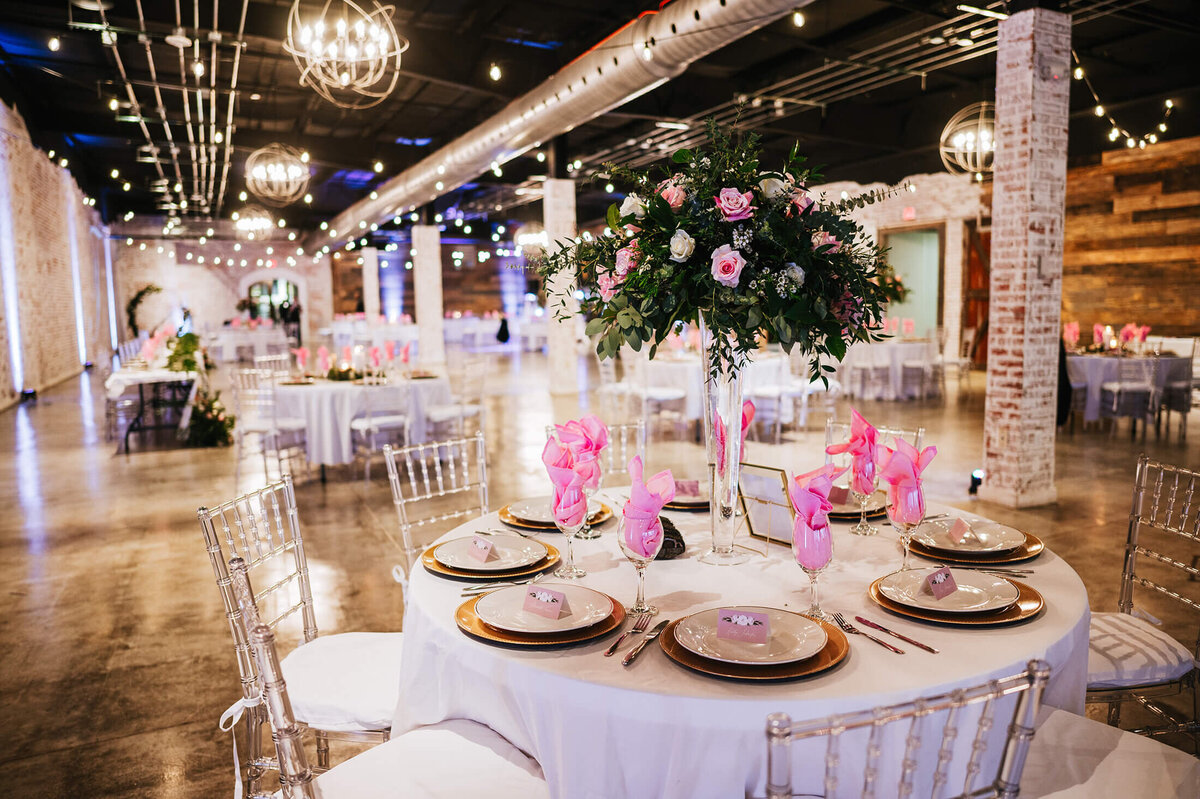 venue-at-the-edge-industrial-style-wedding-venue-in-ky