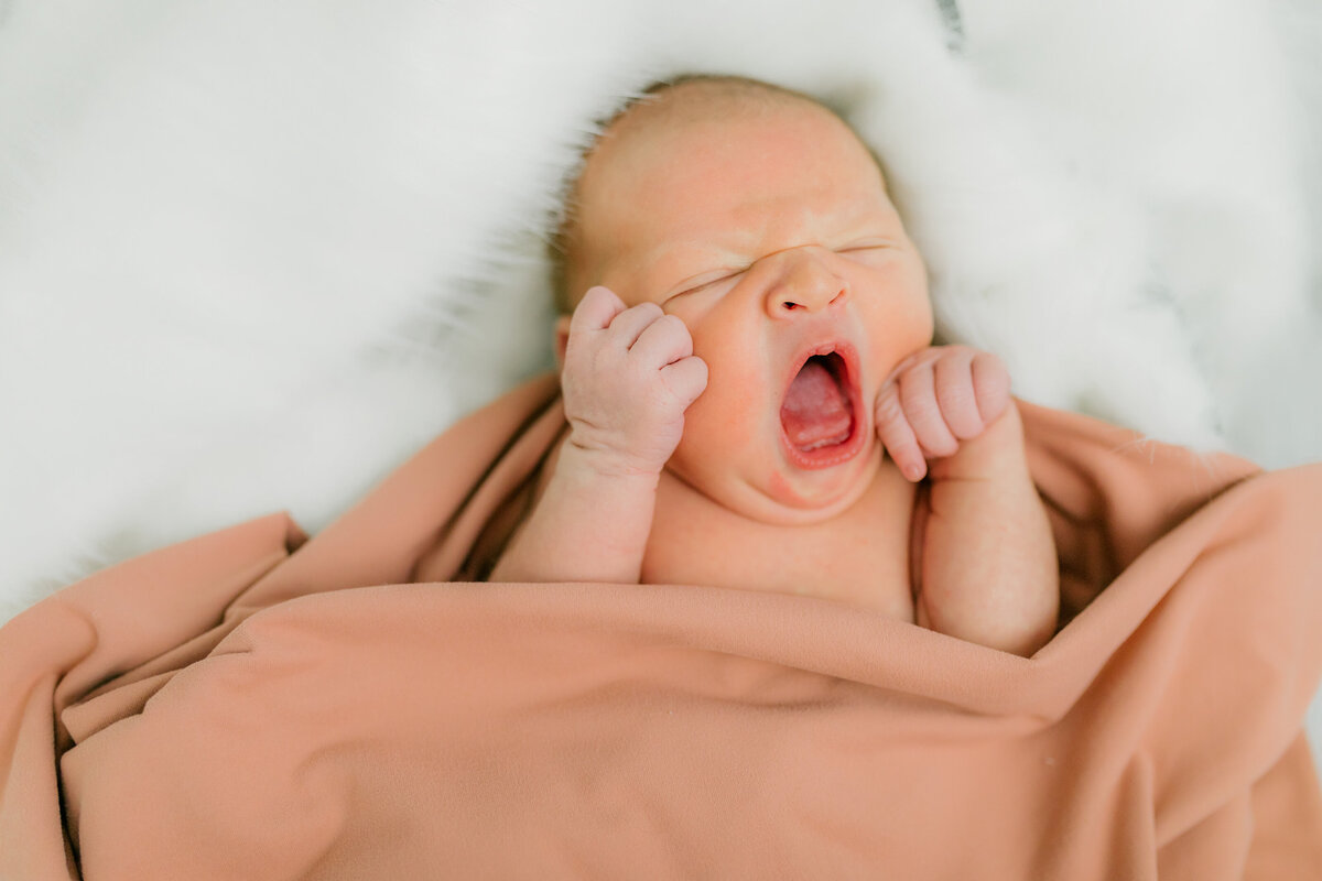 sweet-newborn-smile-richmond-newborn-photography-session.jpg​