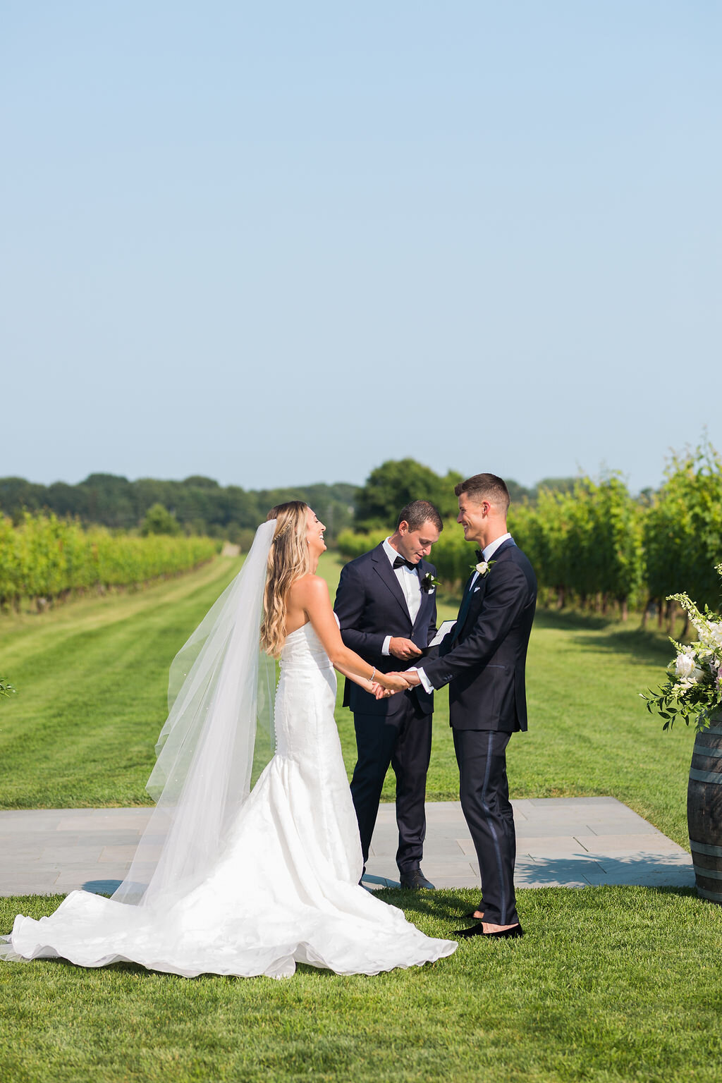 saltwater-farm-vineyard-wedding-ct-wedding-planner-nightingale-wedding-and-events-32