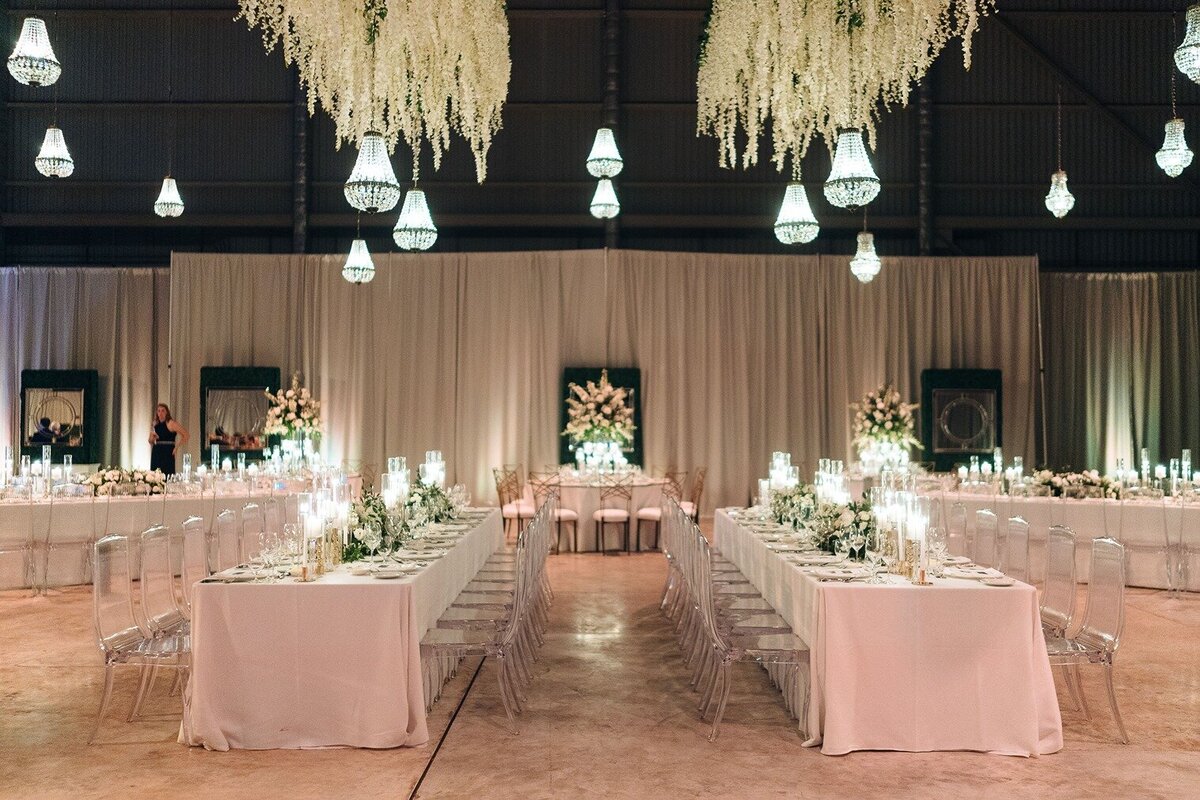 Airplane Hangar-Bermuda-Wedding-Dasfete-23