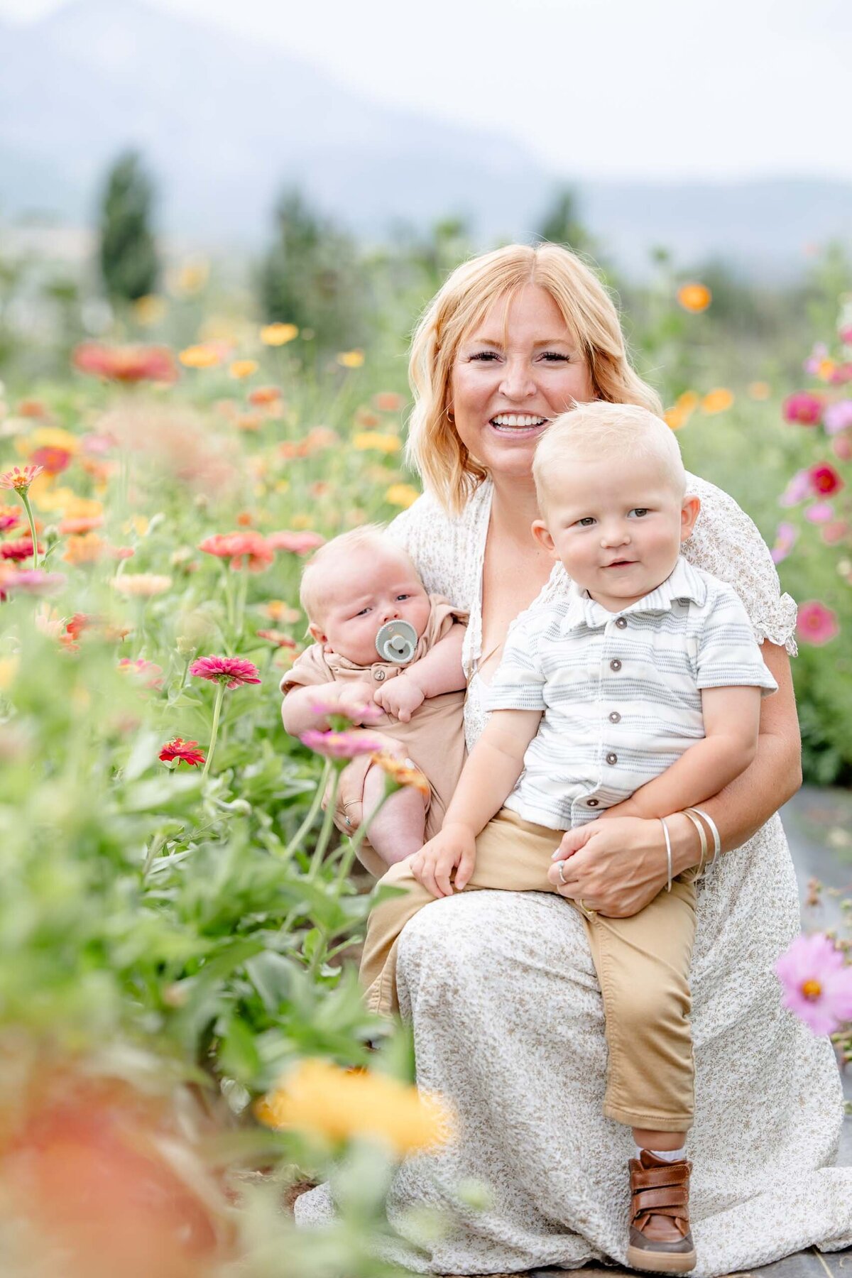 UT-County-Family-Session-Magnolia-And-Grace-Photography-Co-Flower-Garden-Session-Santaquin-AlysonC# (1)-41