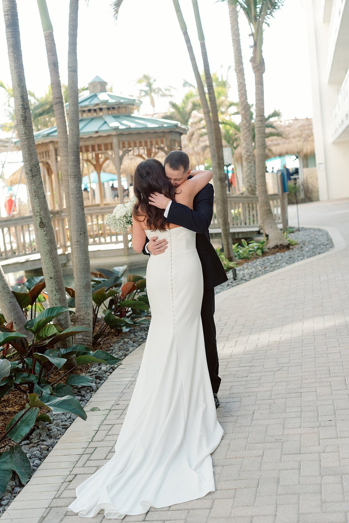 Lido-Beach-Resort-Wedding_0022