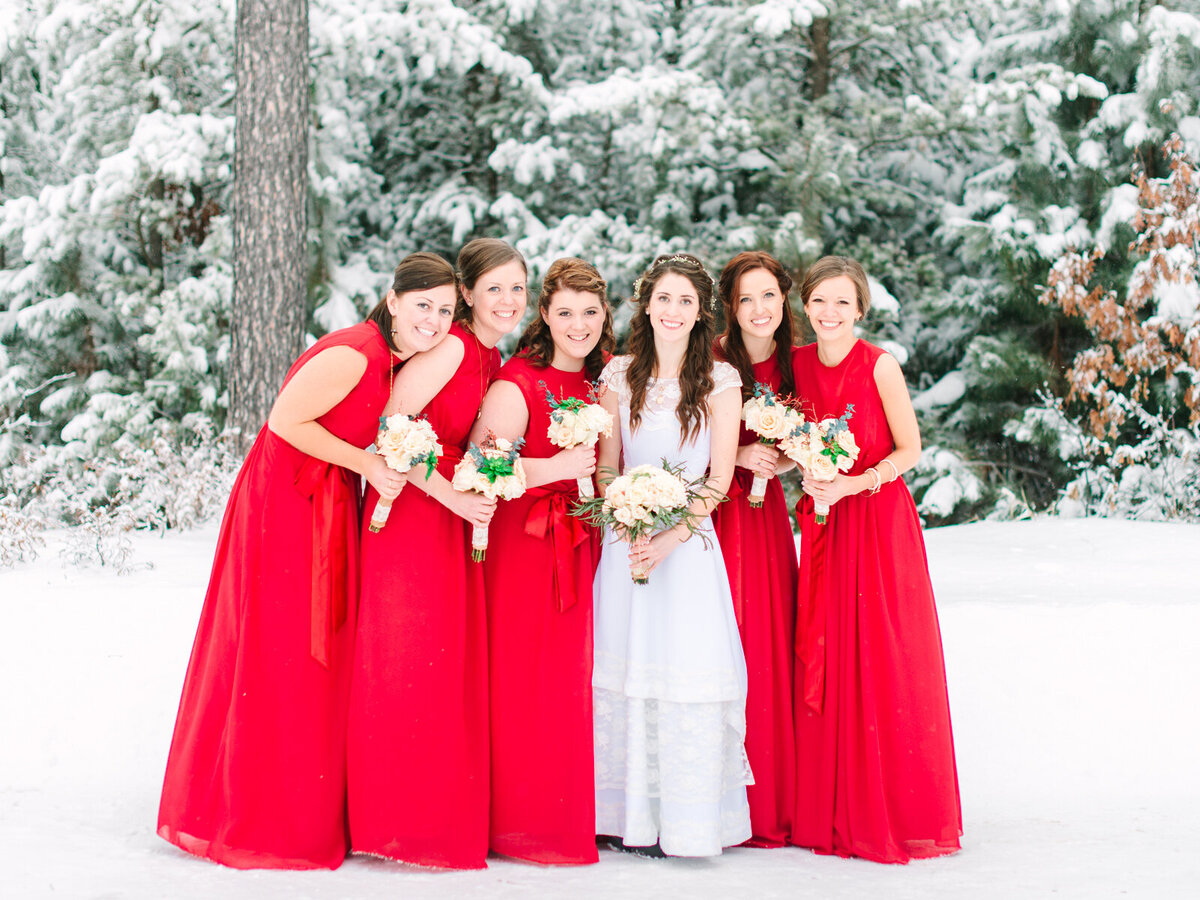 winter-snow-wedding-rhinelander-wisconsin-bridesmaids-kassieanaphotography.com
