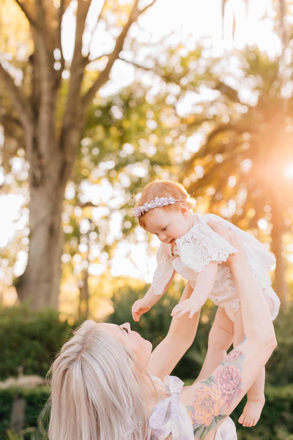 family photographer in orlando during golden hour