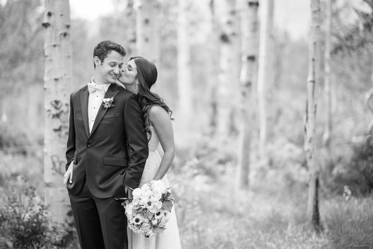 blue-sky-ranch-mountain-summer-utah-wedding-logan-walkerphoto-368L-1518