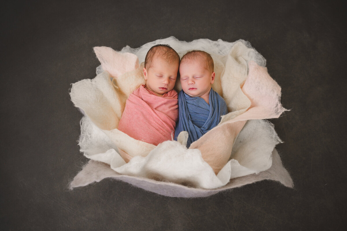 20250612-AnnaMunandarPhotography-MeganMullins-TwinBaby-MargotHenry-2443srgb-edit3000