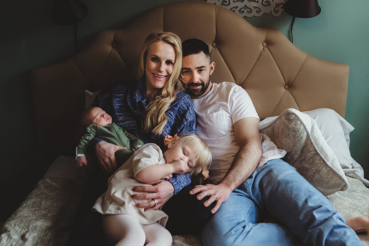 Lindsay-wilson-photography-in-home-newborn-42