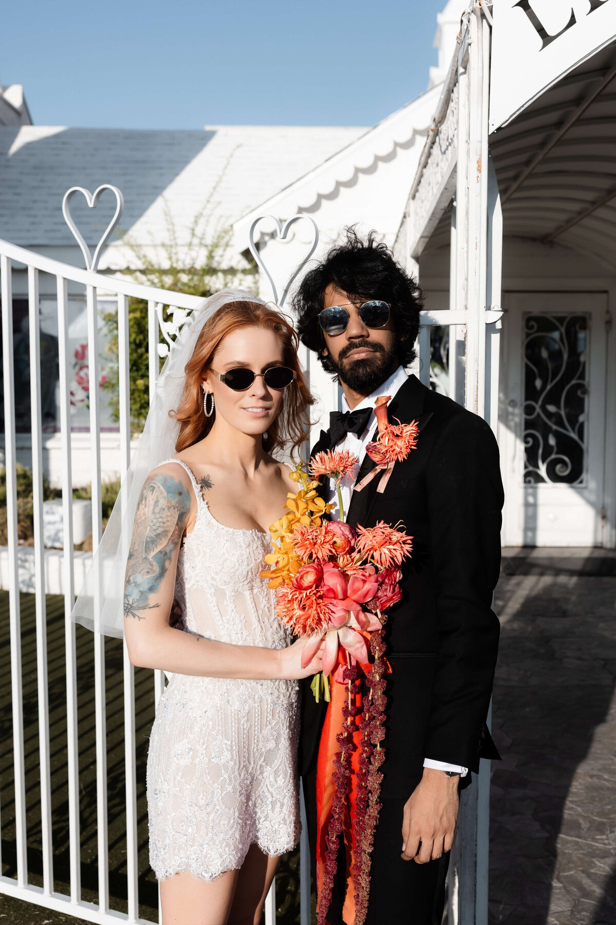 61riskyexposure_hayley-vikram_las-vegas-elopement-photography