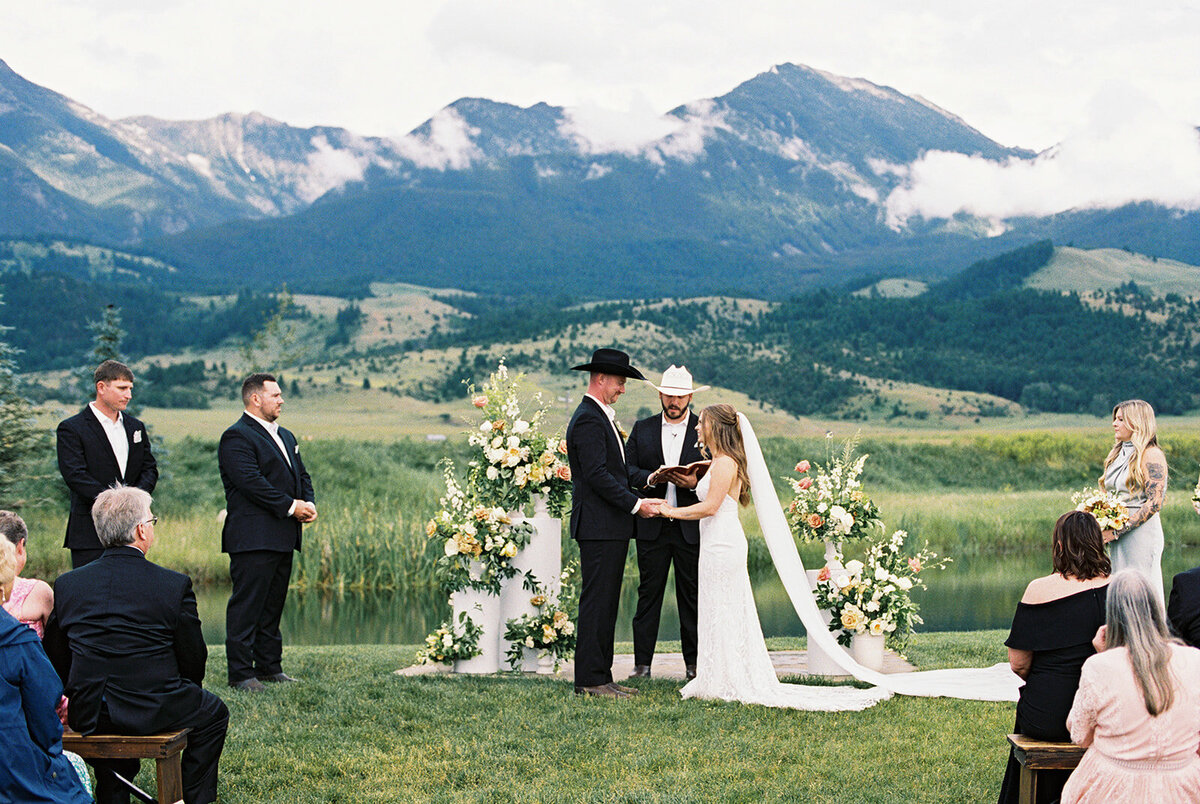 Sam & Molly_The Copper Rose Ranch Montana-850