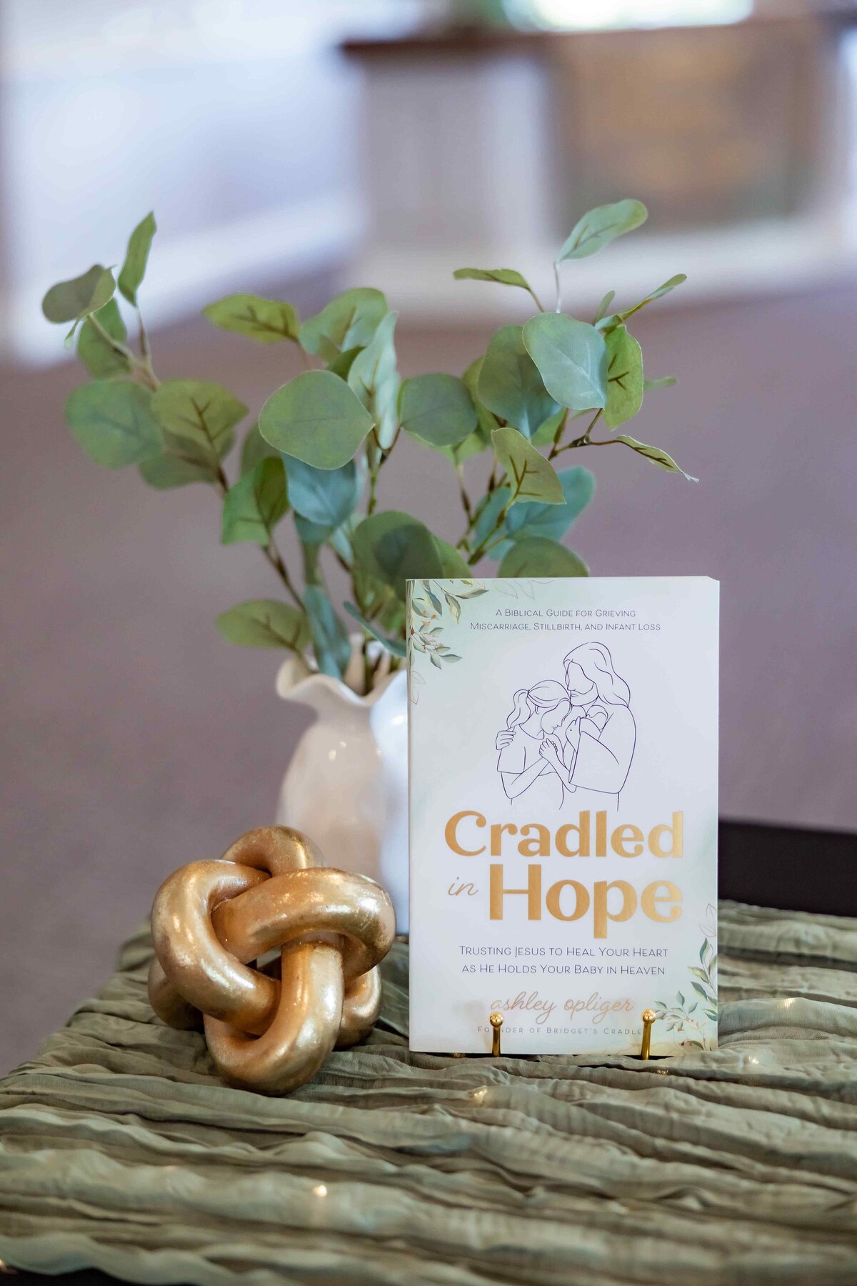 Ashley Opliger Cradled in Hope Book Launch Party, biblical book for grieving moms, miscarriage, stillbirth, infant loss, christian author (66)