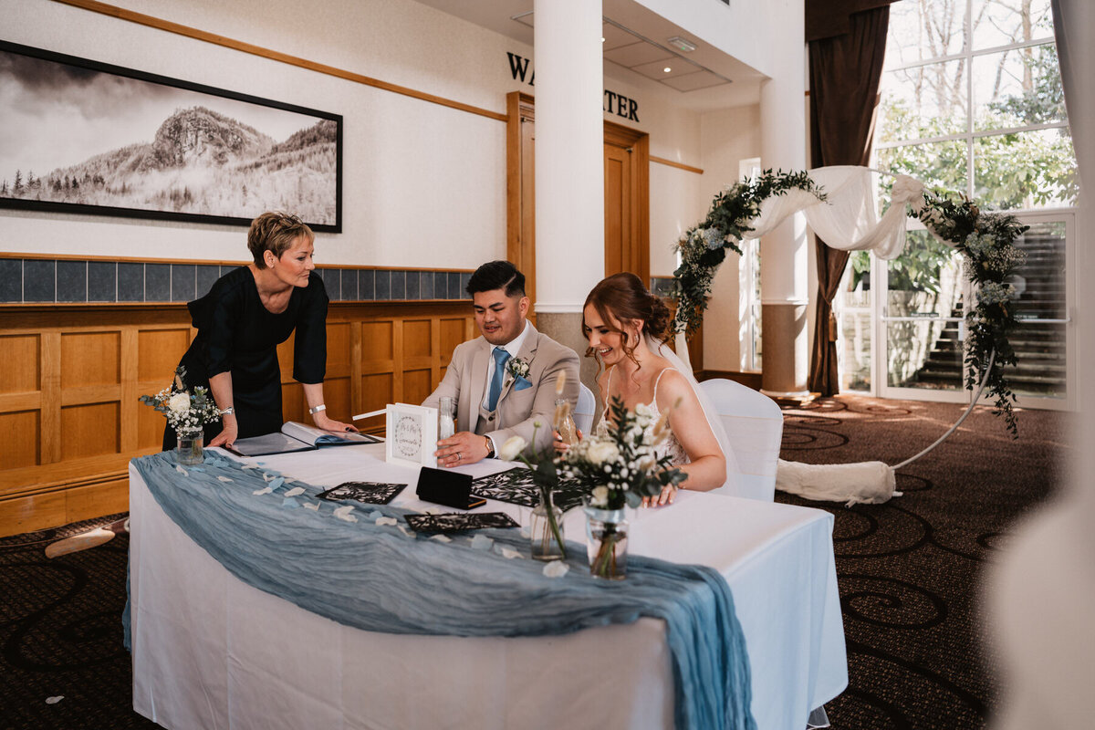 Wedding Photography in Lake Windermere_L+P-508-1