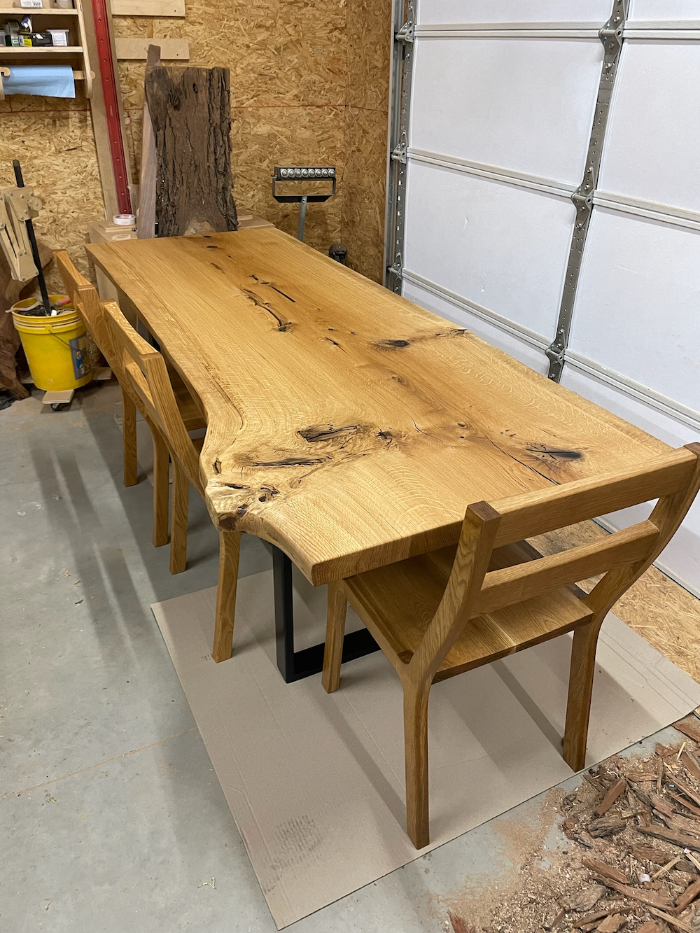 Live-Edge-White-Oak Table