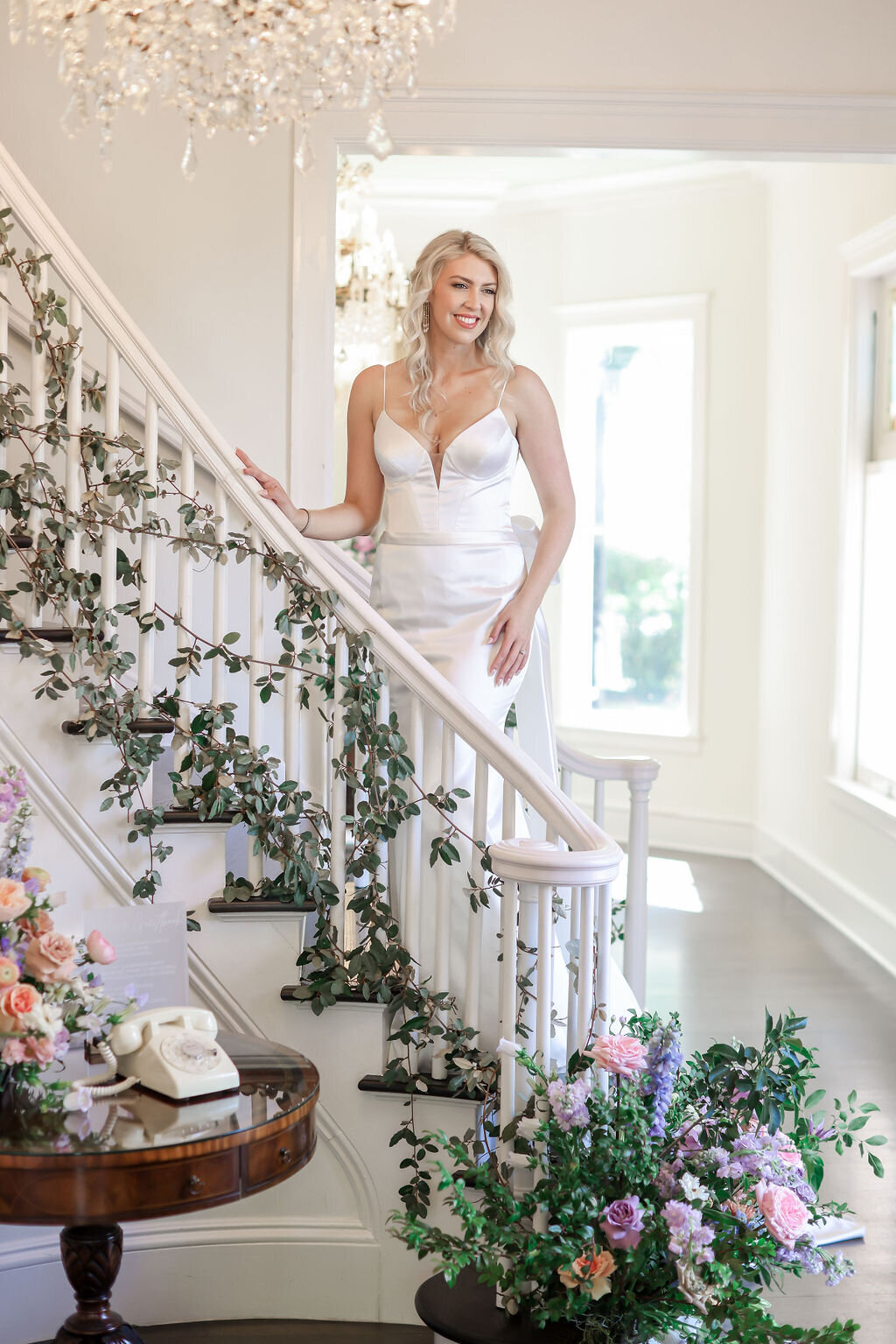 woodbine-mansion-texas-wedding-bridal-portraits-sarah-block-photography-5