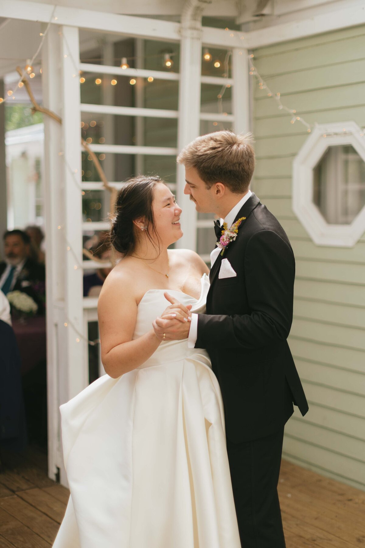 Chloe Parker Photography Heartfelt Wedding Photographer in Virginia — Wedding Photos 133