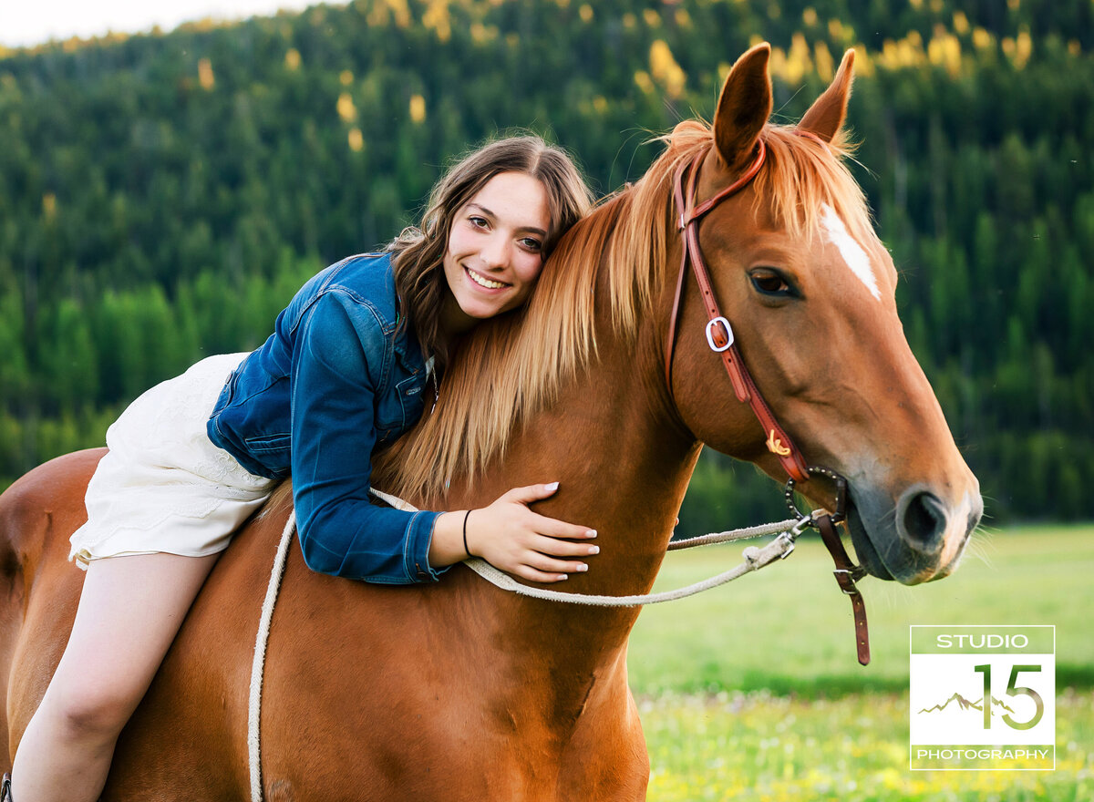 Studio15Photography JacksonHolePhotographer FamilyPhotographer SeniorPortraitPhotographer EasternOregonPhotographer JacksonHoleFamilyPhotographer (7)