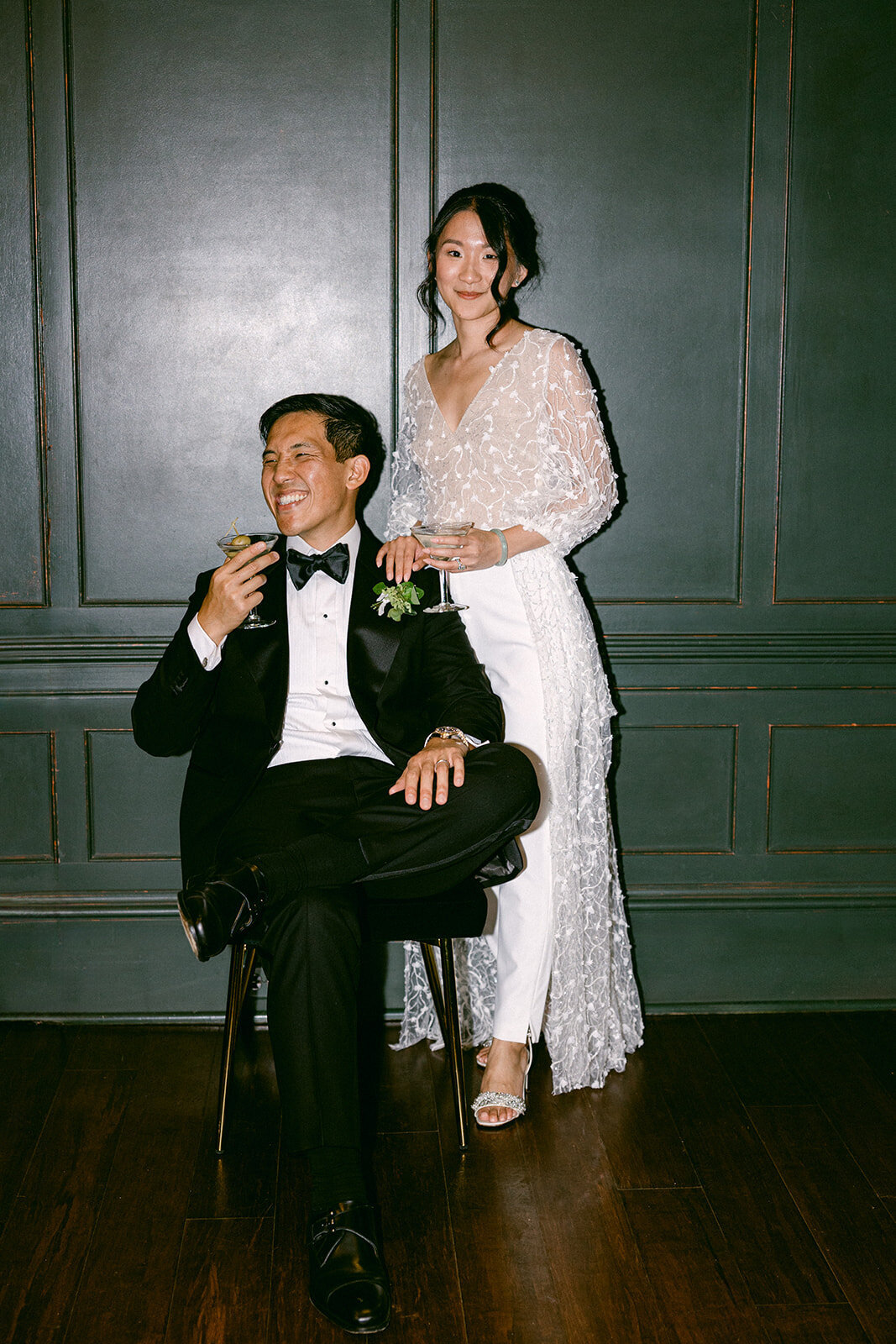 Verve-Event-Co-Laura-Rose-Wedding-Photography-Inns-of-Aurora-Wedding-Fashion-Rime-Arodaky-Stella-Wedding-Pantsuit (1)