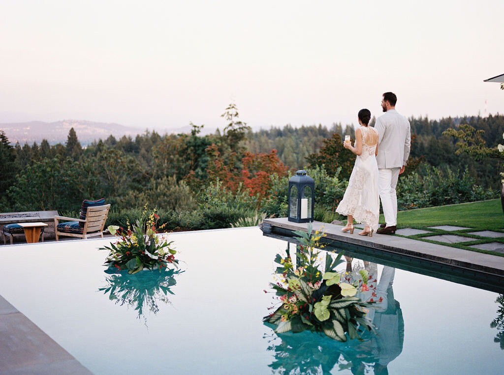 Portland-Oregon-wedding-welcome-party-32042_02