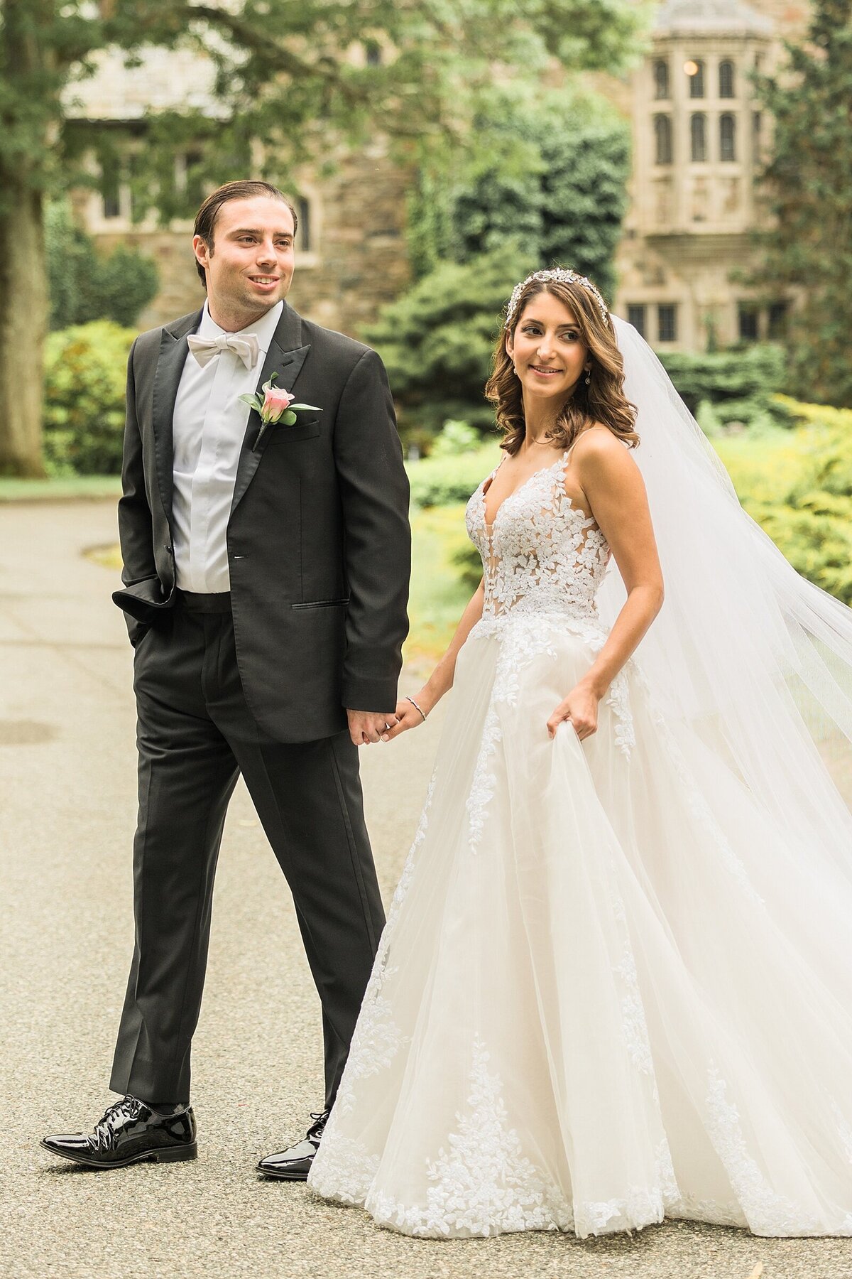 New Jersey Wedding + The Castle at Skylands Manor +  Jewish Wedding + Summer +  Jewish Couples + Jewish Bride + Yael Pachino Photography LLC + Val and Matt_1093
