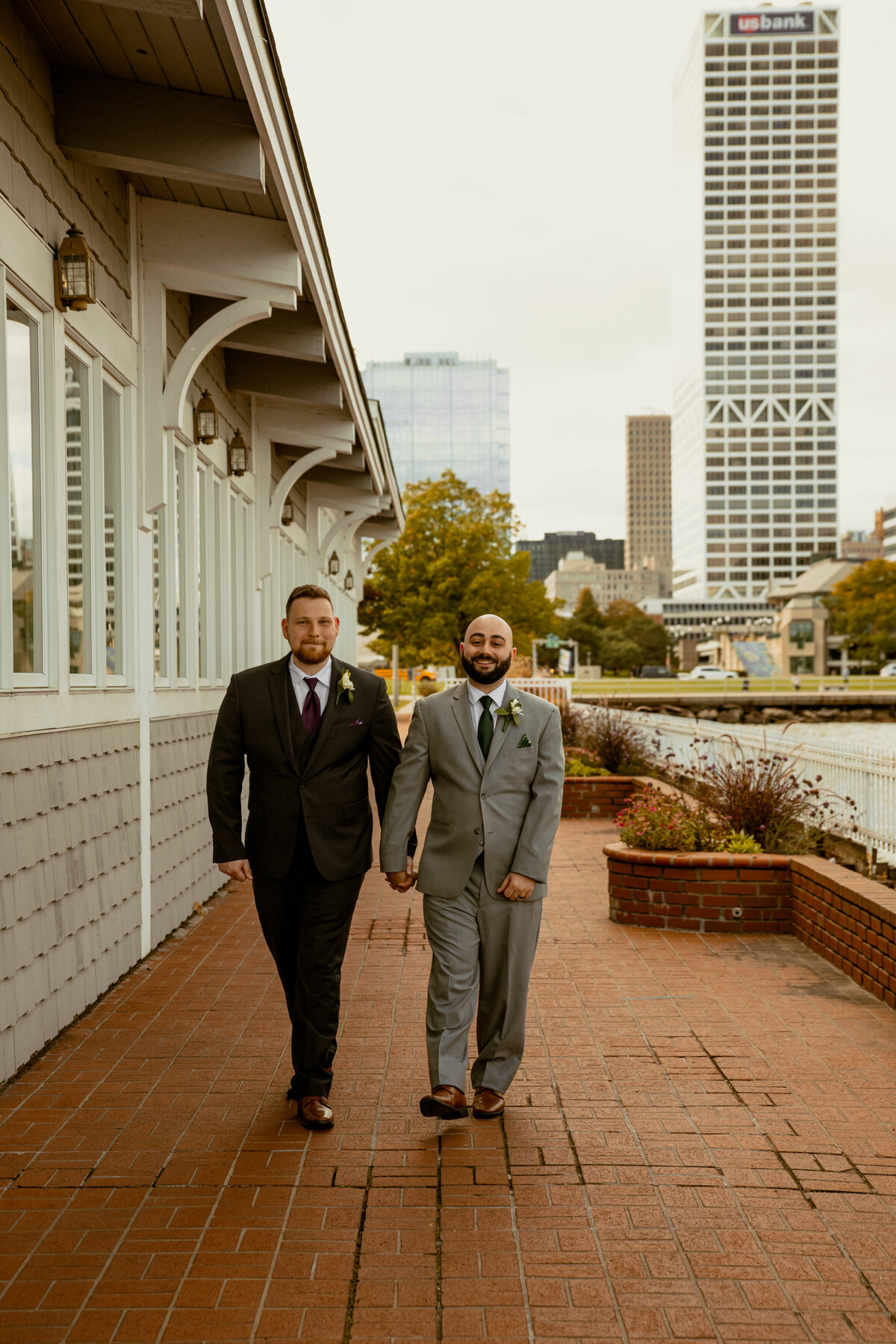 Duluth-MN-Elopement-Photographer-Roots-Revival-0944