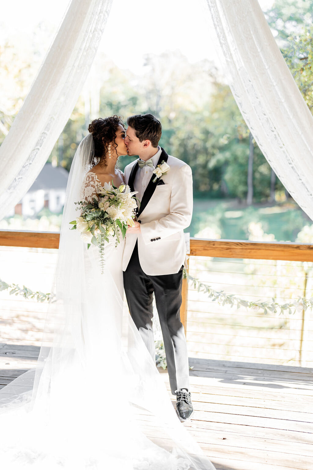 outdoor wedding ceremony at Koury Farms wedding venue in North Georgia