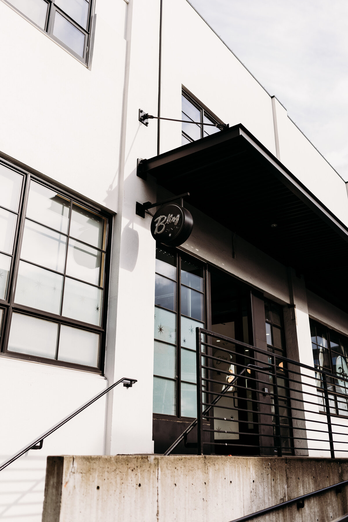 Office02