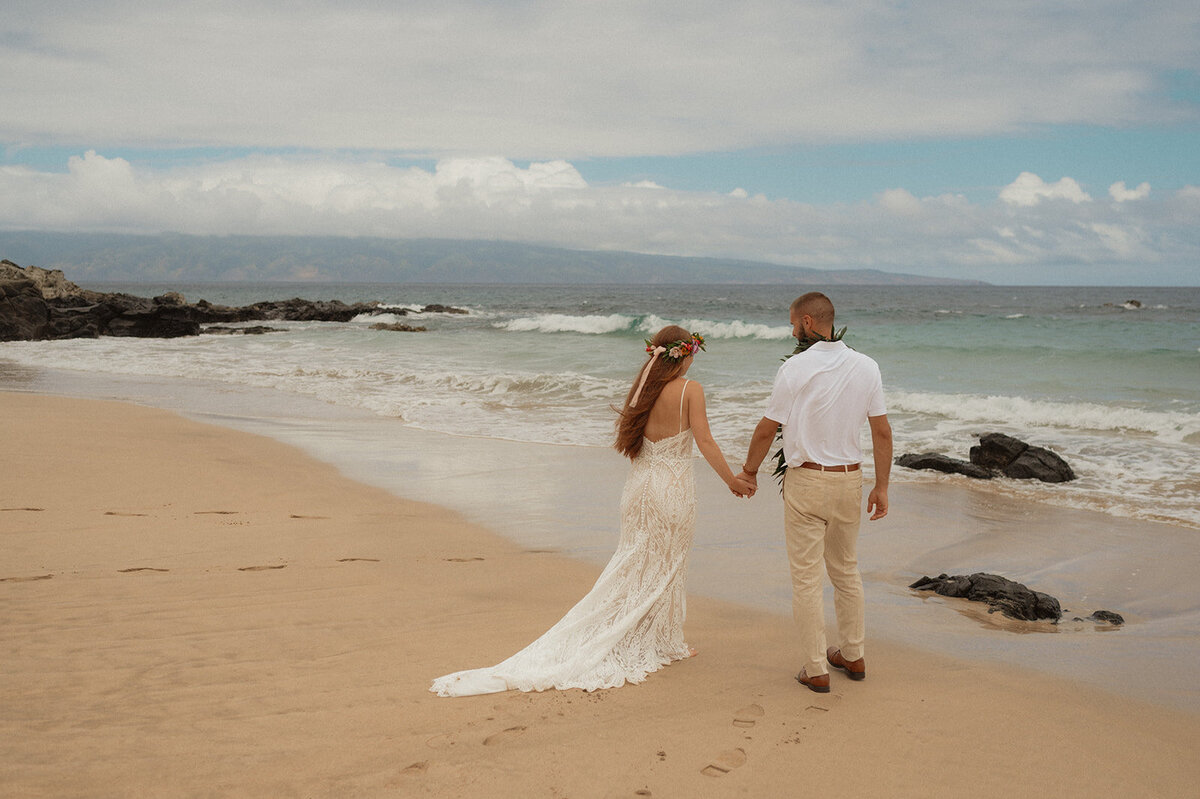 michigan hawaii elopement photographer